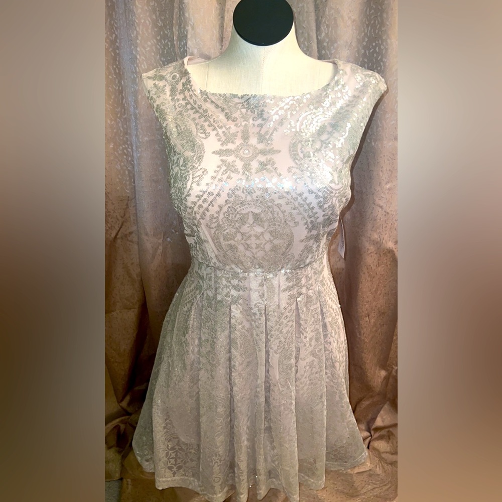Eva Mendes sequin cream dress. Size 6, pleated at waste for perfect vintage look